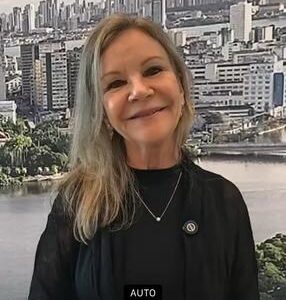 DIRETORA CIENTÍFICO - Isabel do Val